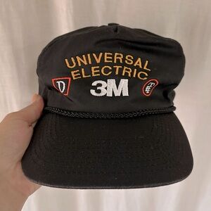 Vintage Black Snapback Hat - universal electric 3M